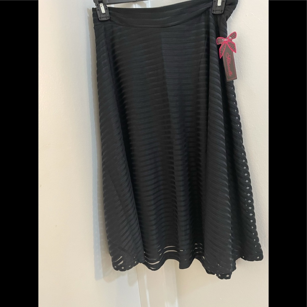 Brand new skirt
